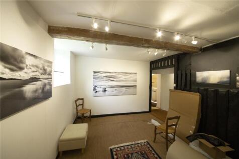 Studio Room