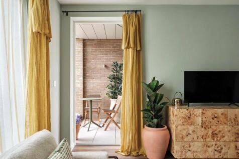 Show Apartment