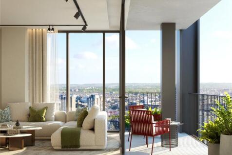 Reception/Balcony