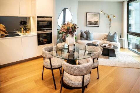 Reception/Kitchen