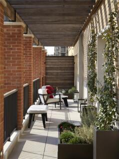 Apt 5, William St