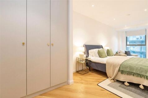 Show Apartment