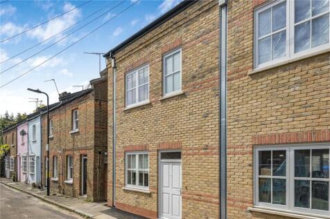 Exterior Mews