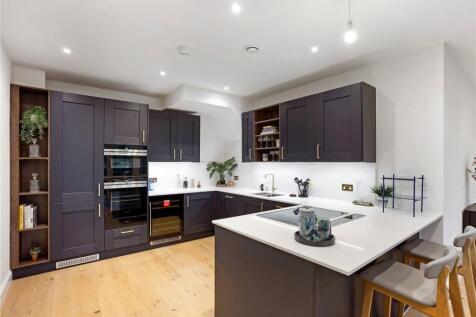 Kitchen/Dining Area