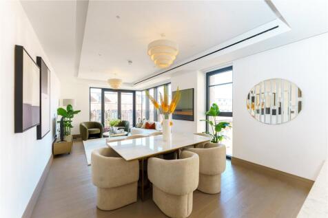 4.01 Living Room