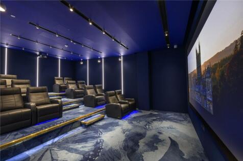 Residents&#39; Cinema