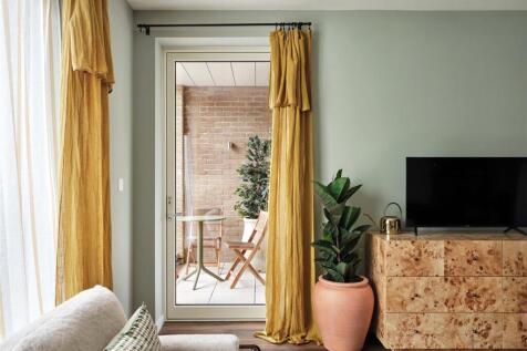Show Apartment