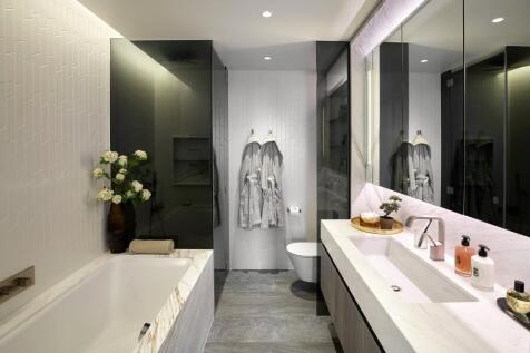 En-Suite Bathroom