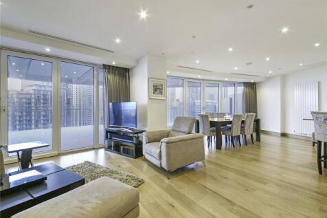 Living/Dining Area