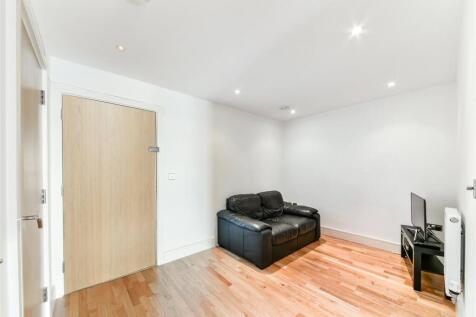 Studio Lounge