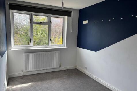 Bedroom 4.jpg