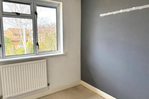 Bedroom 5.jpg