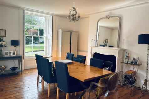 Dining Room 2.jpg