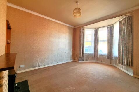 5 Tugela Road - Living Room.jpg