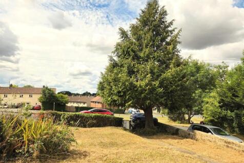 41 Hillside - Front Garden.jpg
