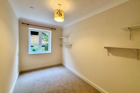Bedroom 2.jpg