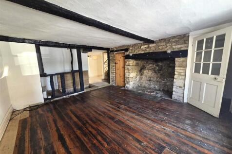 19 Timber Street - Sitting Room.jpg