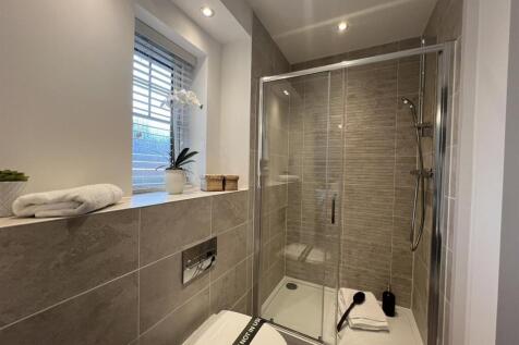 Ensuite 2.JPEG
