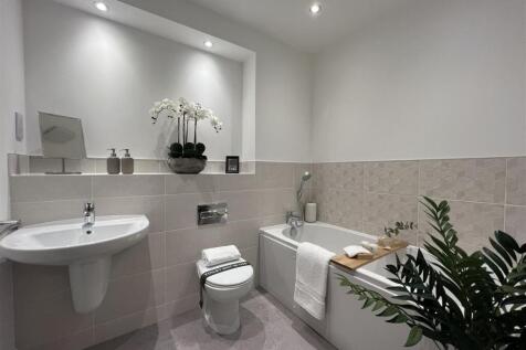 Bathroom 4.jpg