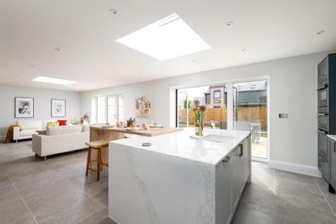 Kitchen_6.jpg
