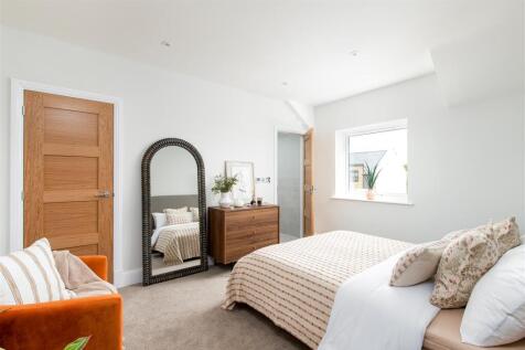 Bedroom1_1.jpg