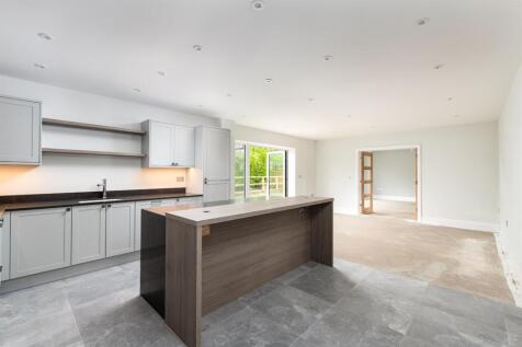 Kitchen_3.jpg