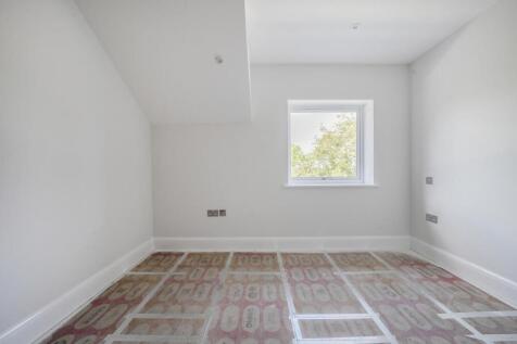 NES BEDROOM.jpg