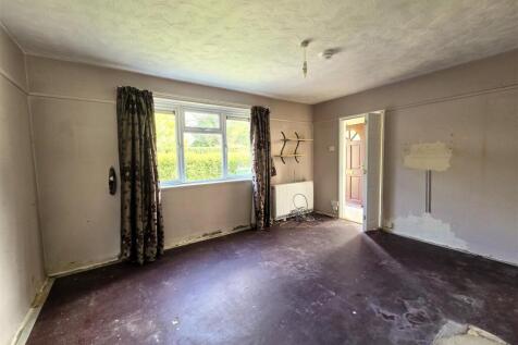 14 Green Road - Lounge.jpg