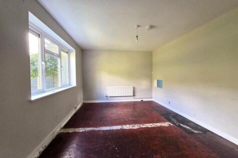 15 Green Road - Lounge.jpg