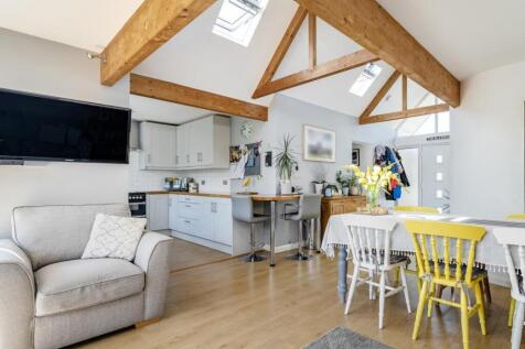 Cropped version of photo.jpg