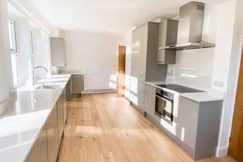 image00016 (Large).jpg