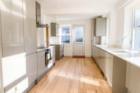 image00015 (Large).jpg