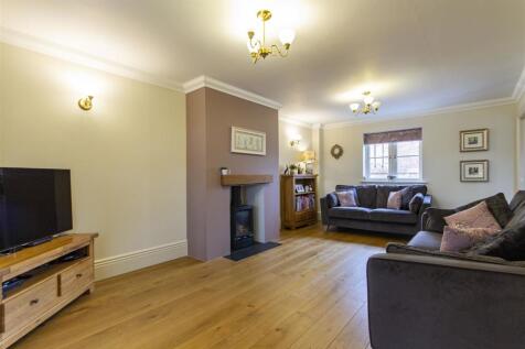 living room_1.JPG