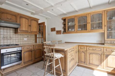 Kitchen 1.jpg