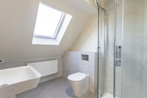 Bed 2 En Suite Shower Room