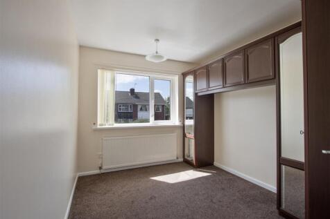 Bedroom 1.jpg