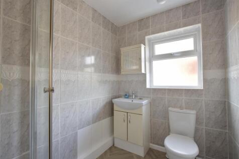 Family Bathroom .jpg