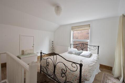 Bed 1.1.jpg