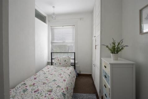 Bedroom 3.jpg
