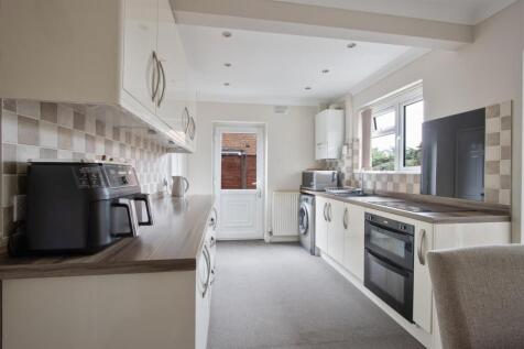 Kitchen 3.jpg
