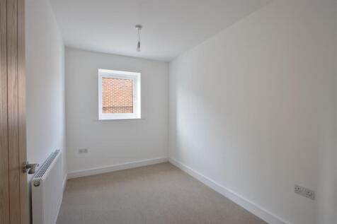 Bedroom 2.jpg