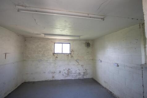 Barn 2.jpg
