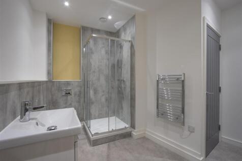 &#39;Jack&#39; &amp; &#39;Jill&#39; Shower Room