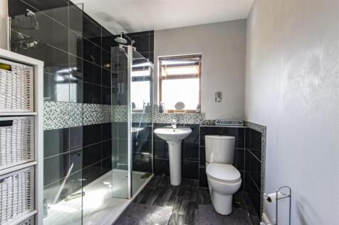 &#39;Jack &amp; Jill&#39; Shower Room