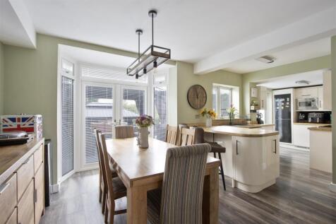 Open Plan Dining Kitchen
