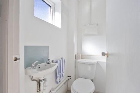Downstairs WC .jpg