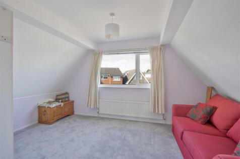 Bedroom 2.jpg
