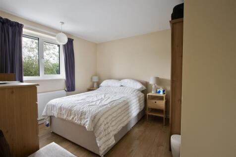 Bedroom 2.jpg