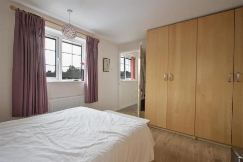 Bedroom 1.1.jpg