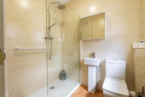 En Suite Shower Room